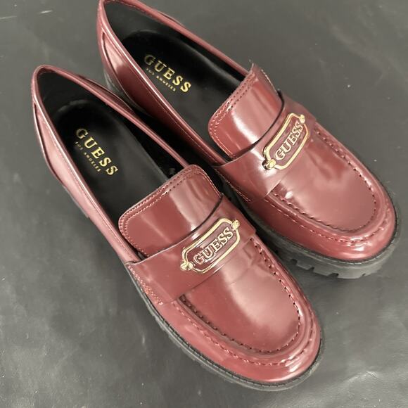 Guess Maroon Red Patent Leather Platform Loafers Shoes Women’s 8.5 - BP - Picture 4 of 15